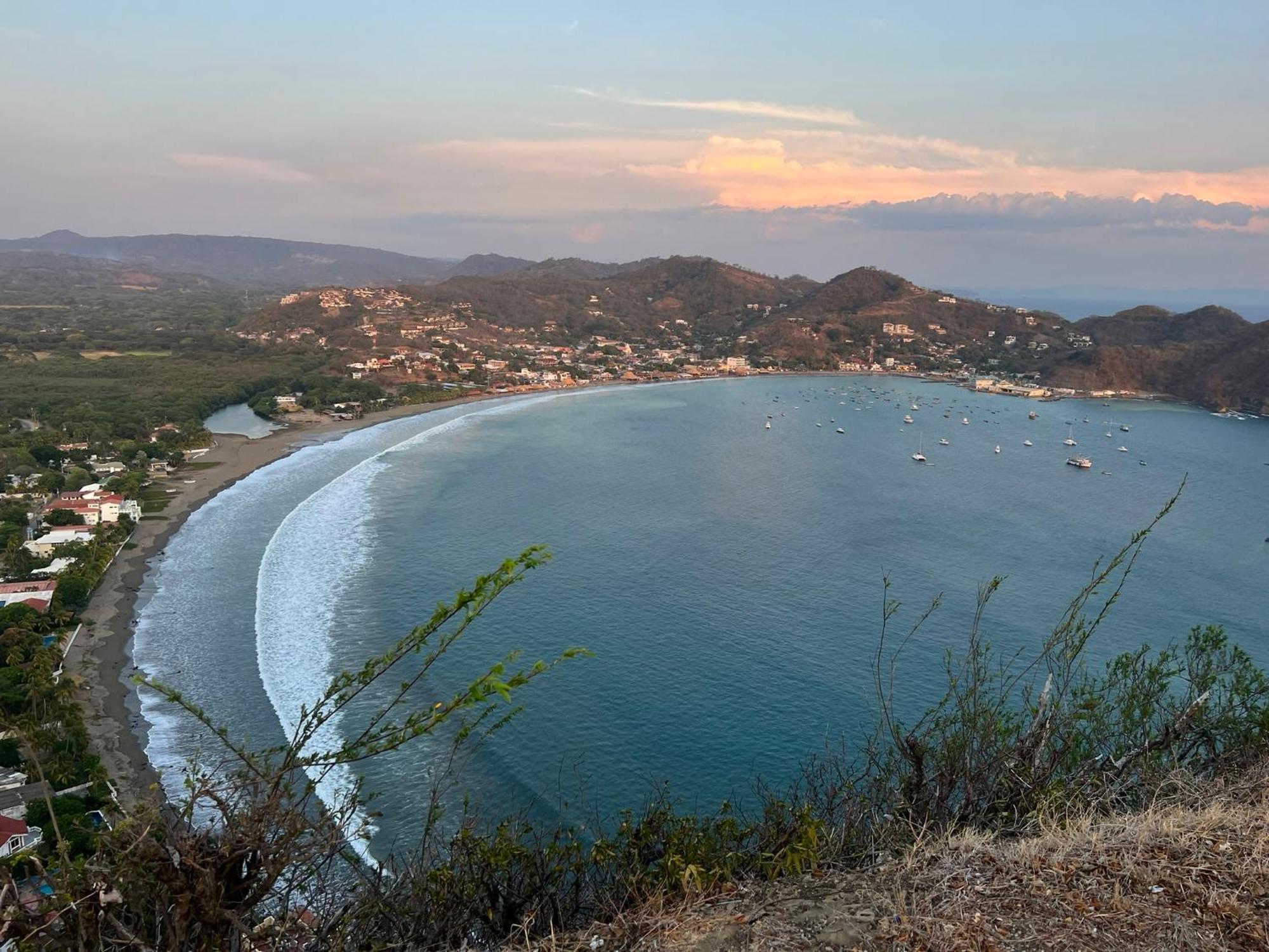 Hotel Buena Onda Backpackers San Juan del Sur Esterno foto